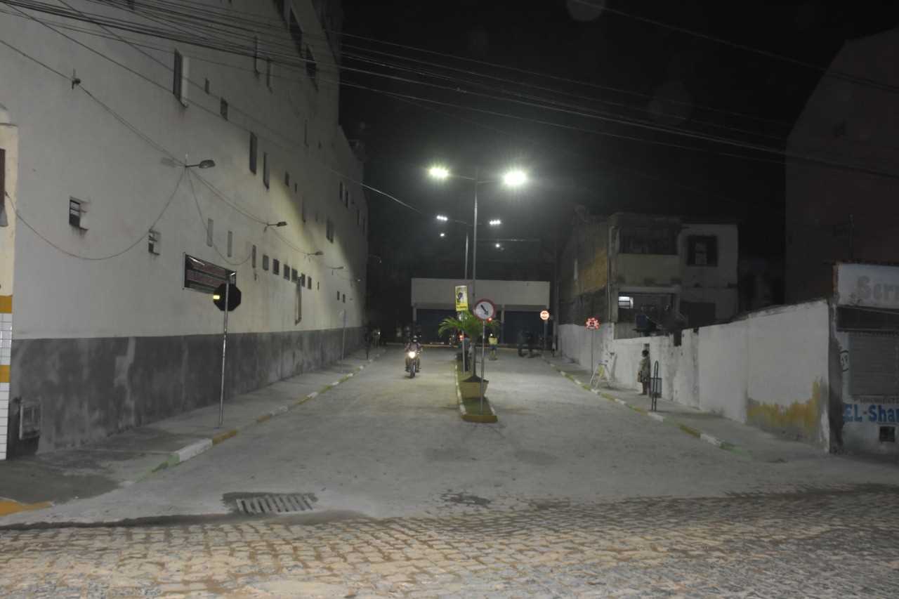 Nova Via de acesso da Rua Carlos Gomes é inaugurada e leva o nome do Pe. Odenilton
